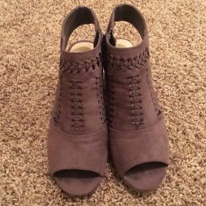 MOVING FINAL SALE Cutout Block Heel